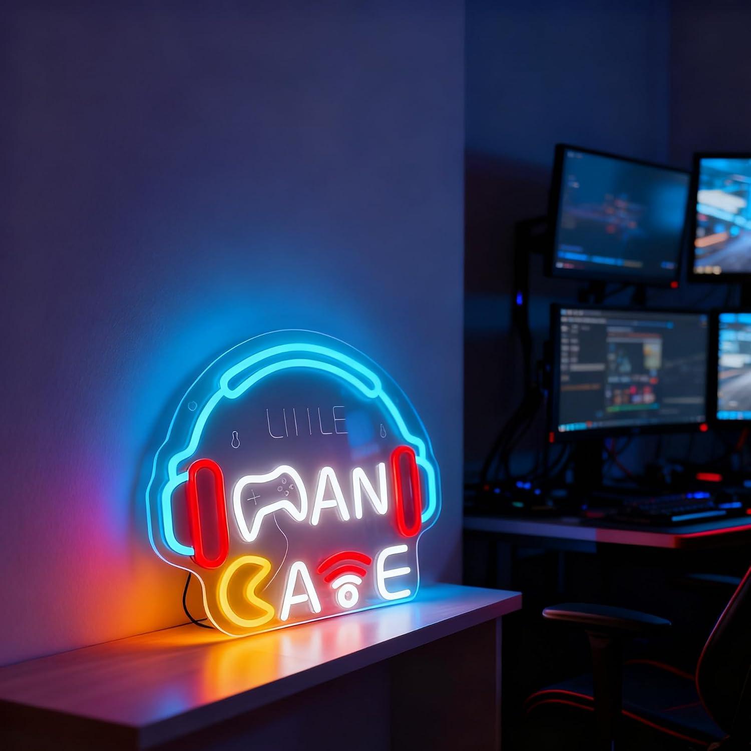 Insegna al Neon a Forma di Cuf - Esports Gaming Room recensione e prezzo